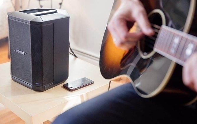 Bose S1 Pro có thể giúp bạn biểu diễn đàn ghita